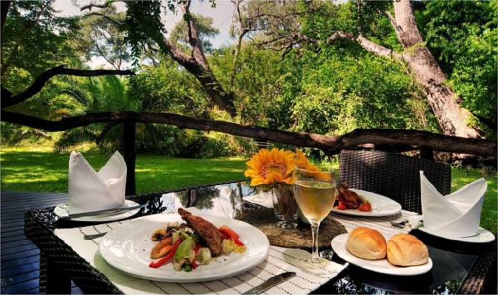 Royal Tree Lodge Maun Ngoại thất bức ảnh